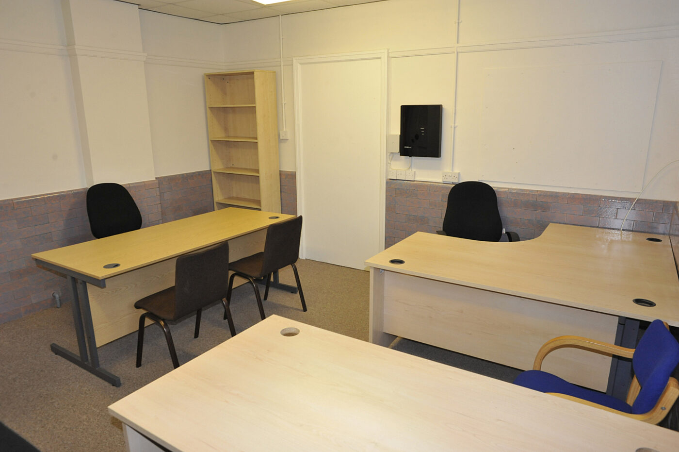 The Lawns Business Centre photo