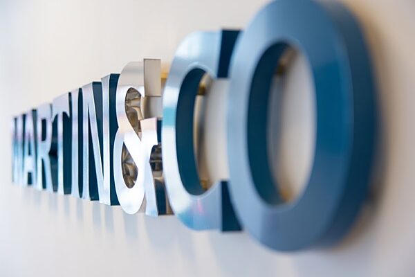 Martin & Co company logo