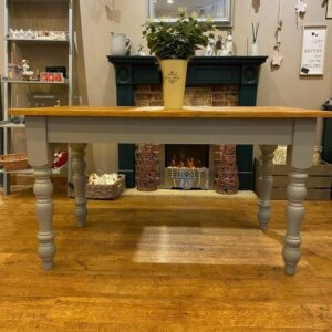 Brambles dining table